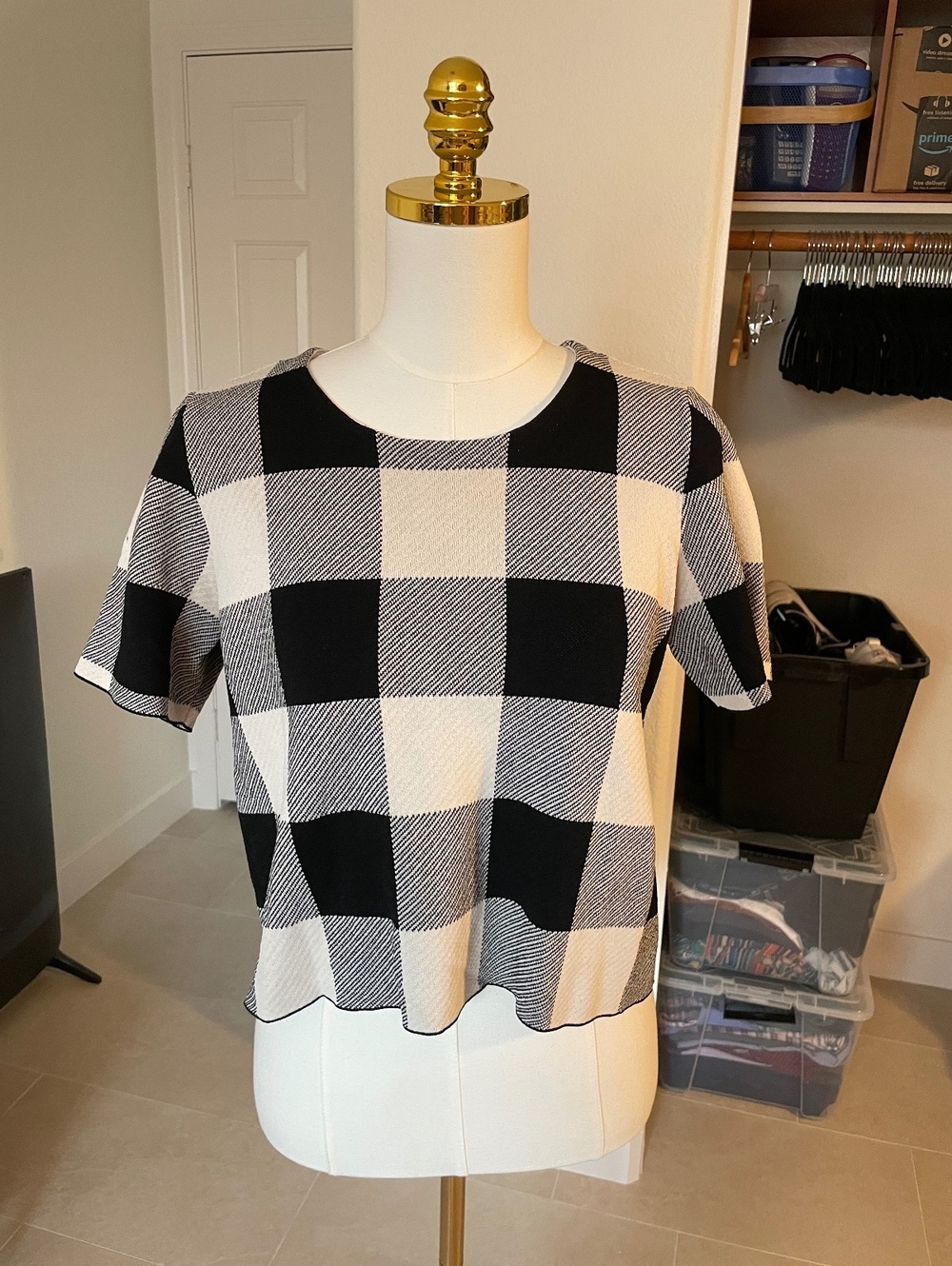 Banana Republic Black and White Buffalo Check Short Sleeve Top